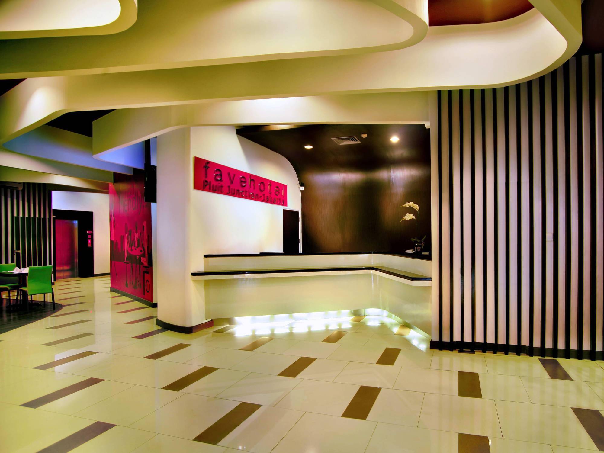 Favehotel Pluit Junction Jakarta Eksteriør billede