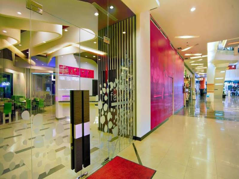 Favehotel Pluit Junction Jakarta Eksteriør billede